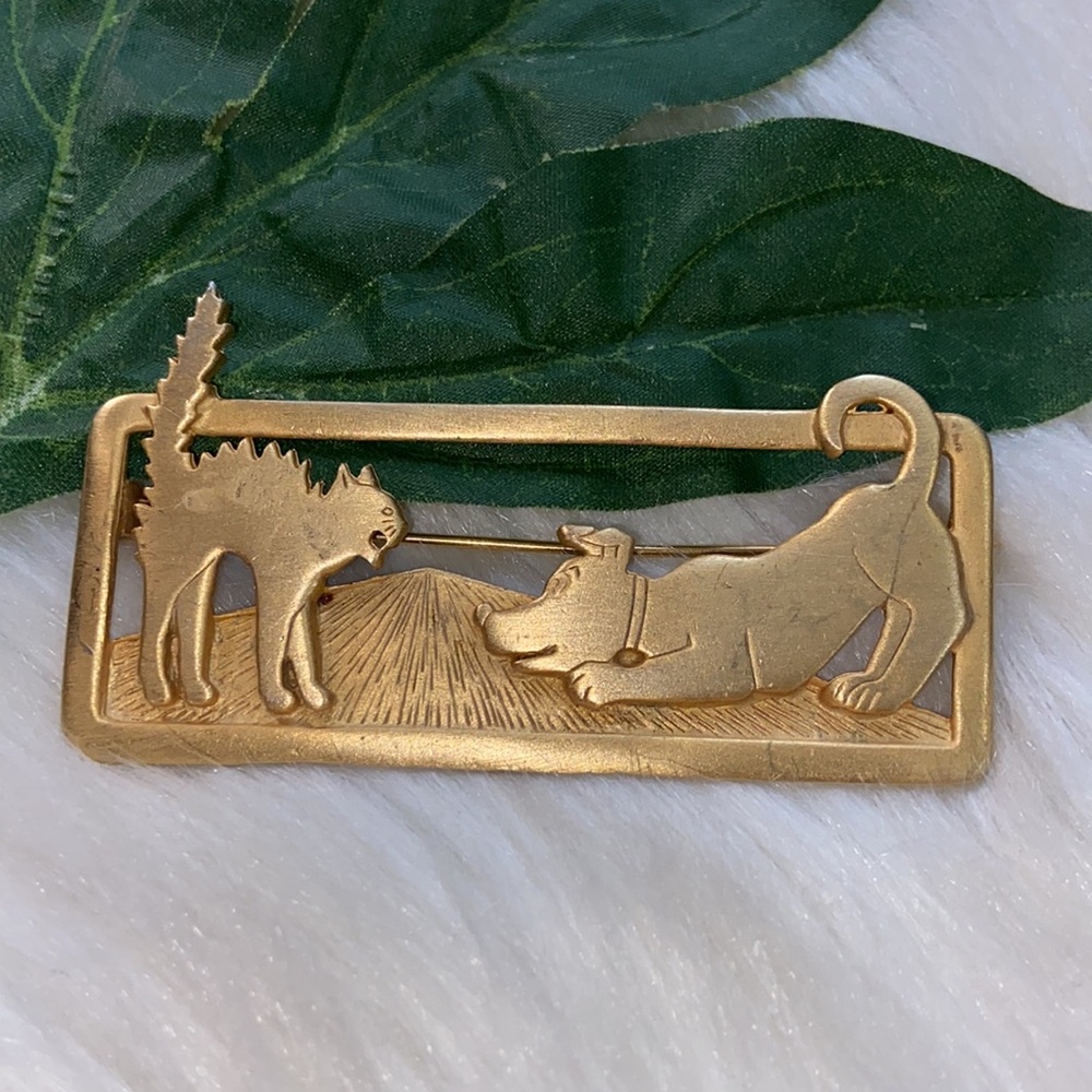Vintage JJ Dog and Cat Pin